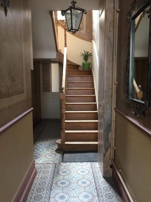 Lumineux 1er Etage *
